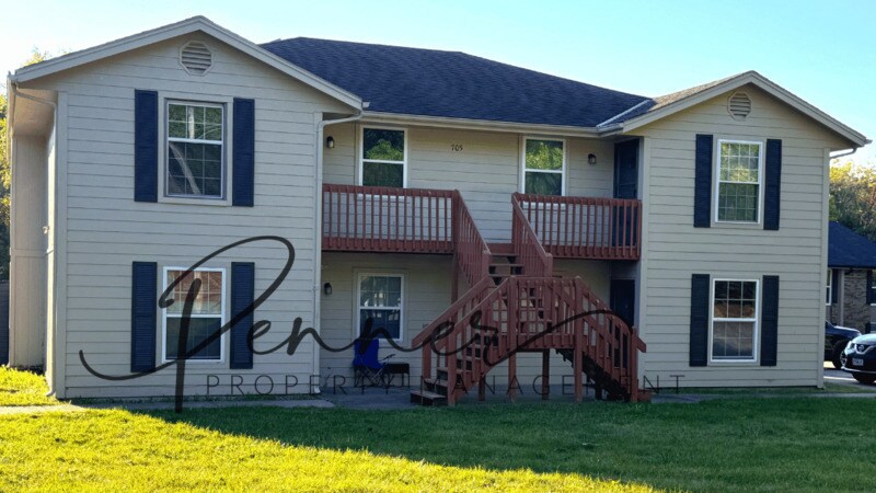 Foto principal - 705 NE Ball Dr