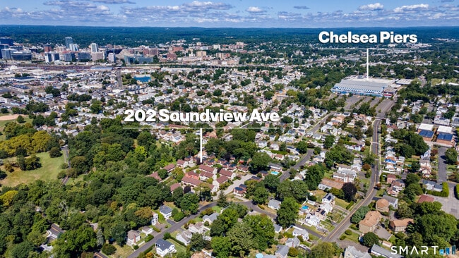 Building Photo - 202 Soundview Ave