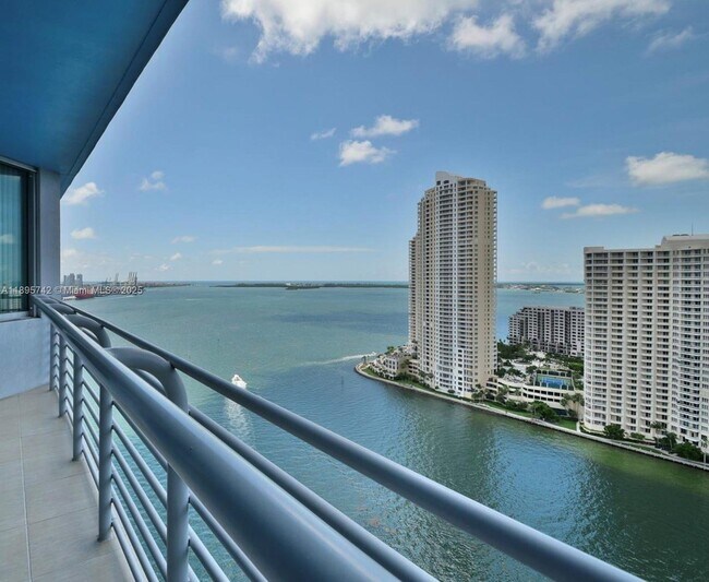 Building Photo - 335 S Biscayne Blvd