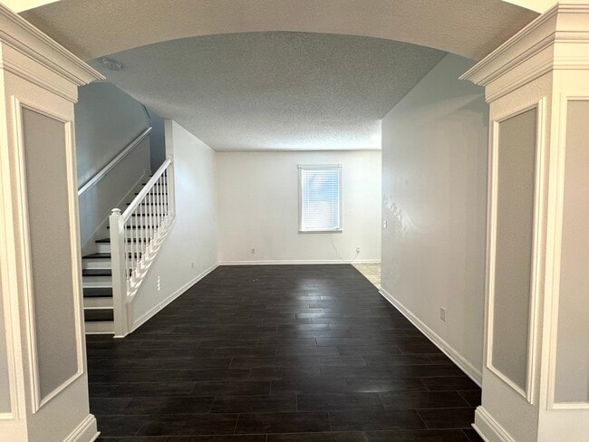 Foto del edificio - 7237 Bellingham Oaks Blvd