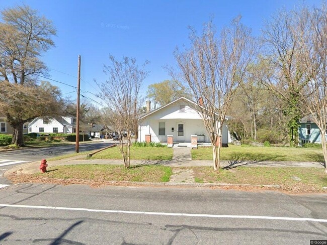 Building Photo - 1410 Green St