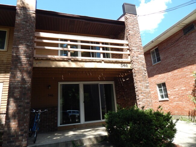 Campo - 546 W Doty St