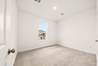 Building Photo - 16314 Texas Flatland Wy