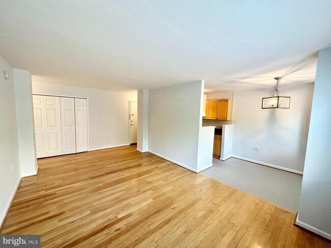 Building Photo - 1816 New Hampshire Ave NW