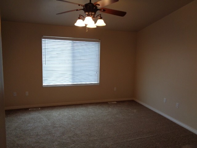 Building Photo - 1625 E Bateman Way