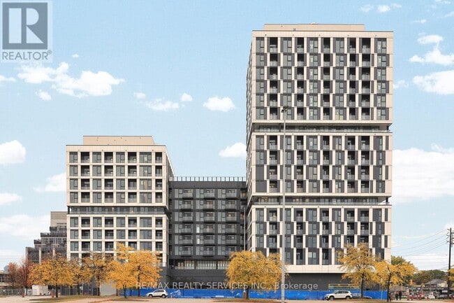 Building Photo - 1007 The Queensway