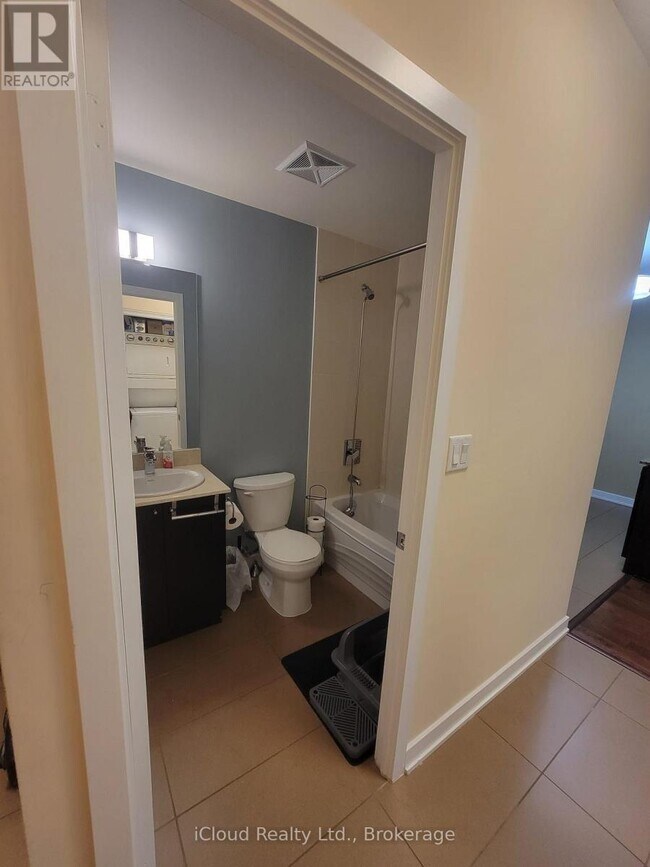 Photo du bâtiment - 4070 Confederation Pkwy