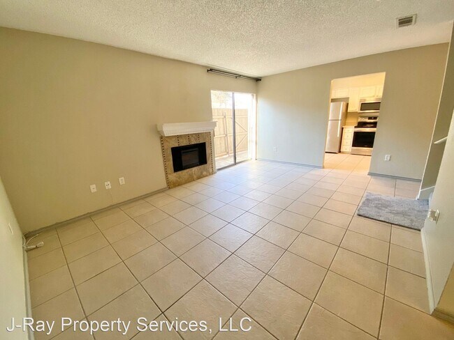 Foto del edificio - 2 br, 2.5 bath House - 1107 Brighton Drive #D