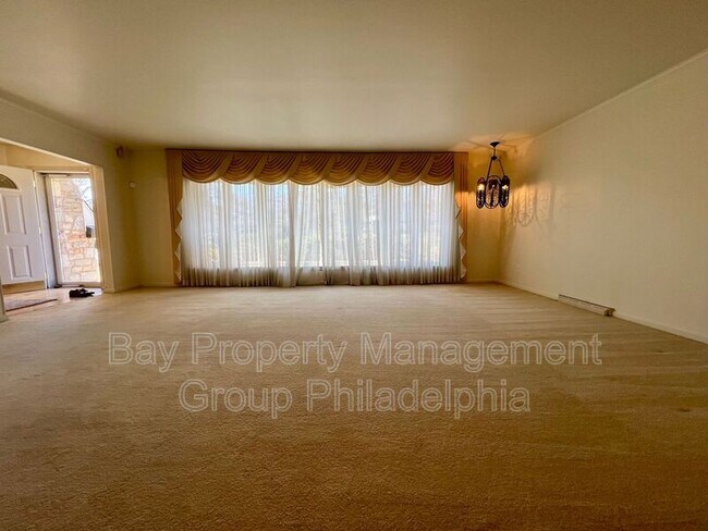 Foto del edificio - 303 Hedgerow Ln