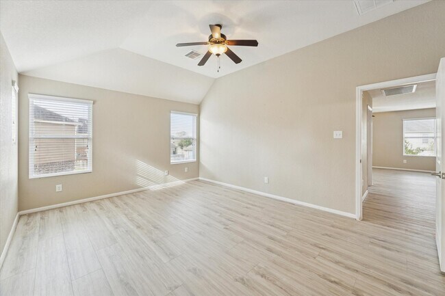 Building Photo - 15326 Knotty Chestnut St