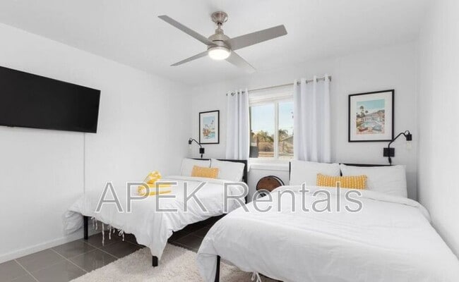 Foto del edificio - 2241 E Finley Rd