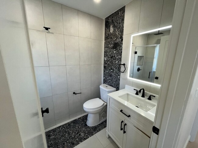 Interior Photo - TWELVE17 Ocean Ave