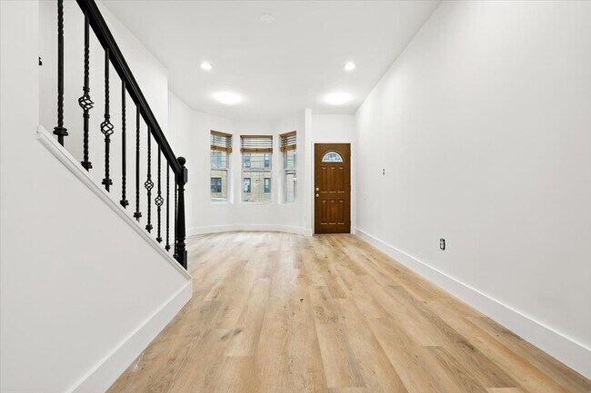 Building Photo - 434 Fairmount Ave