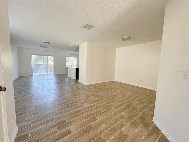 Building Photo - 760 Cresting Oak Cir