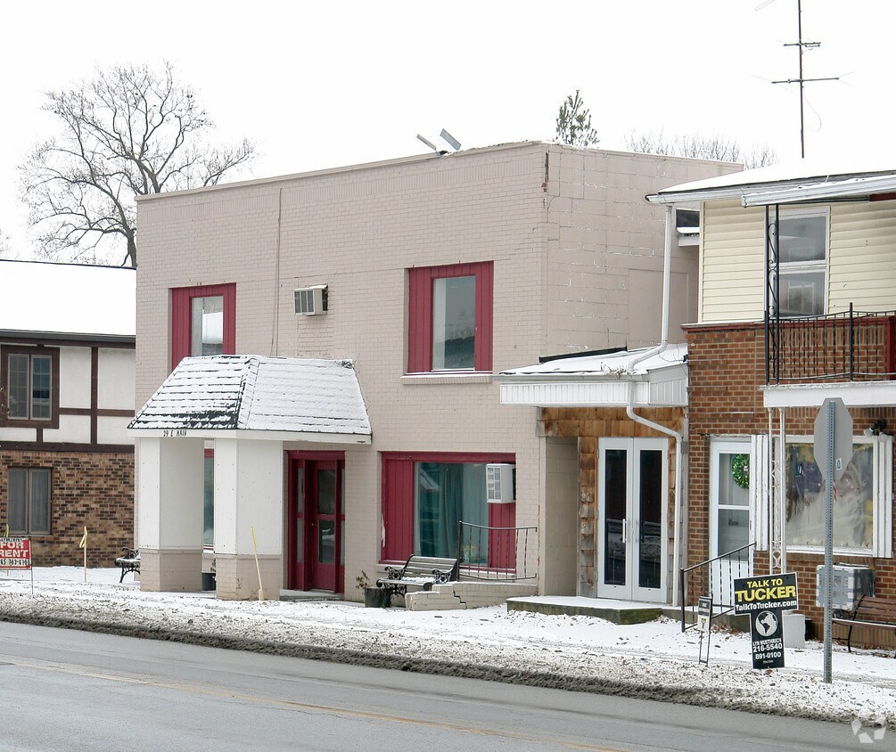 29 E Main Street - 29 E Main St New Palestine, IN 46163 | Apartments.com