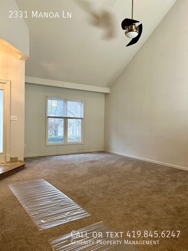 Building Photo - Stunning 3 Bedroom Condo Available Now!