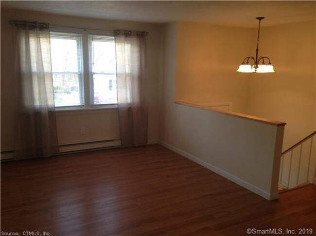 Building Photo - 113 Orchard Hill Ln