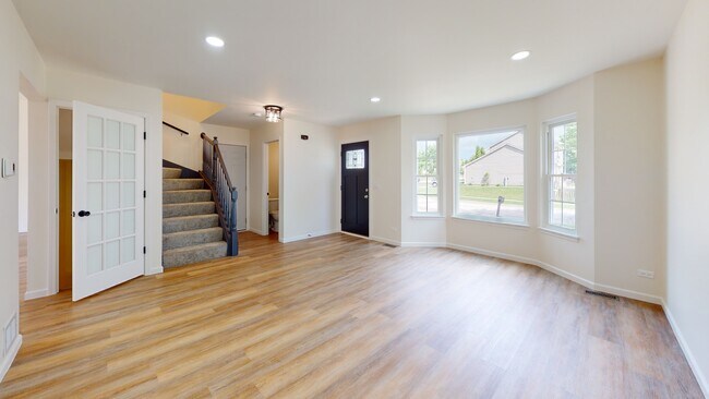 Foto del edificio - 1913 Barnhill Dr