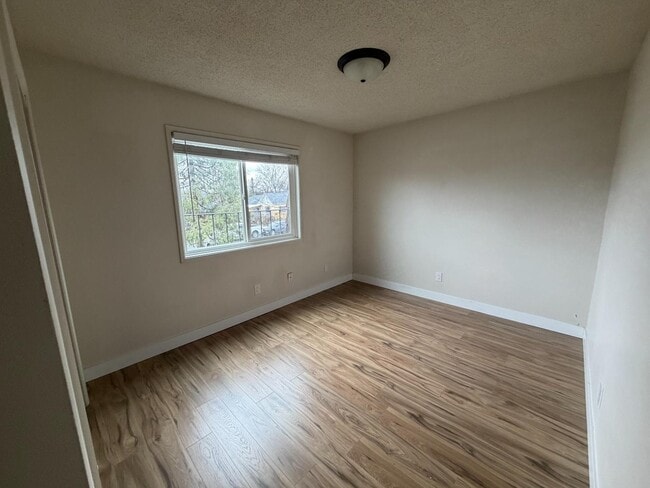 Foto del edificio - 225 N 8th St