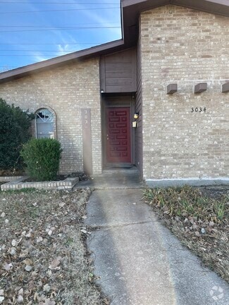 Building Photo - 3034 High Plateau Dr