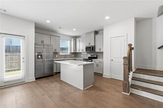 Building Photo - 6414 Shalks Xing Dr