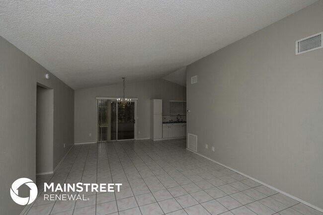 Foto del edificio - 473 Birch Ave SW