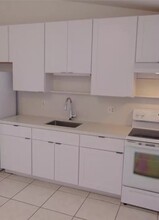 Building Photo - 6622 SW 48th St