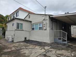 Building Photo - 2547 Hermosa Ave