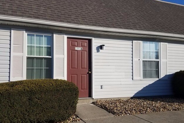 2 bedrooms, washer and dryer hookups - 269 Quail Creek Dr