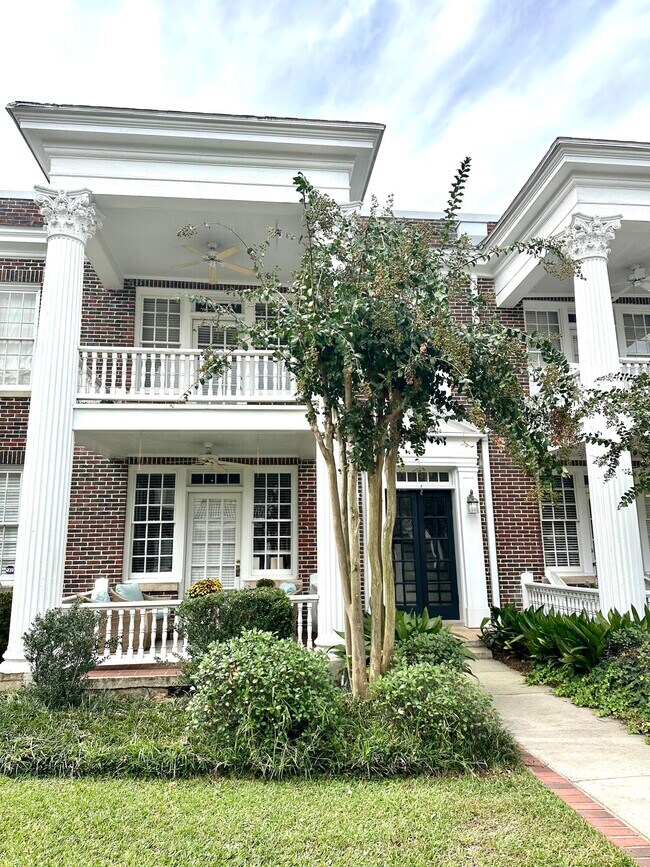 Foto del edificio - 2549 Walton Way