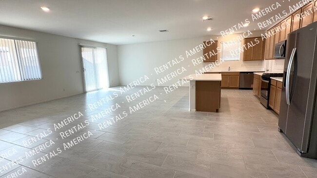 Foto del edificio - 17175 W Blue Sky Dr