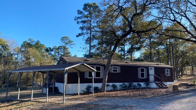 Building Photo - 177 Pine Hill Loop