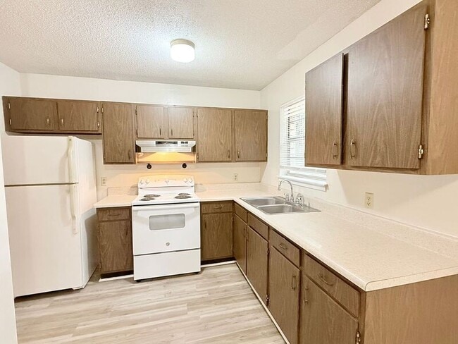 Building Photo - 4930 La Ceiba Dr