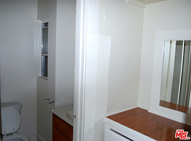 Building Photo - 5346 Monroe St