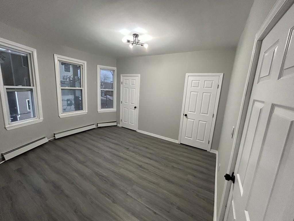 Foto del edificio - 76 E 21st St