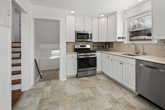 Building Photo - 41 Hackberry Ln