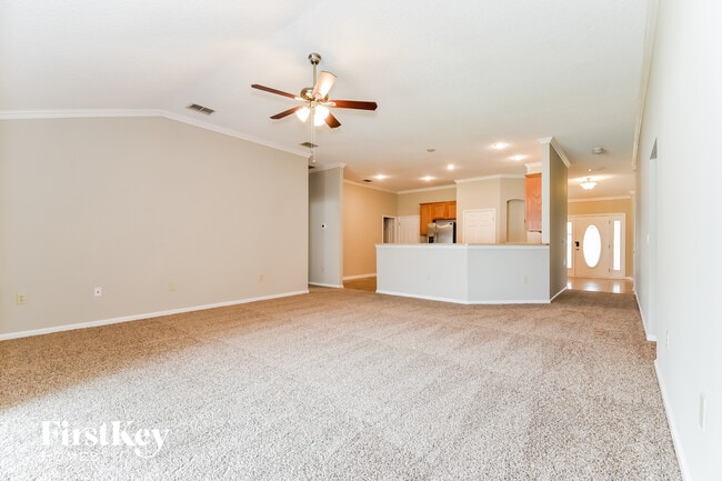 Foto del edificio - 3333 Horseshoe Trail Dr