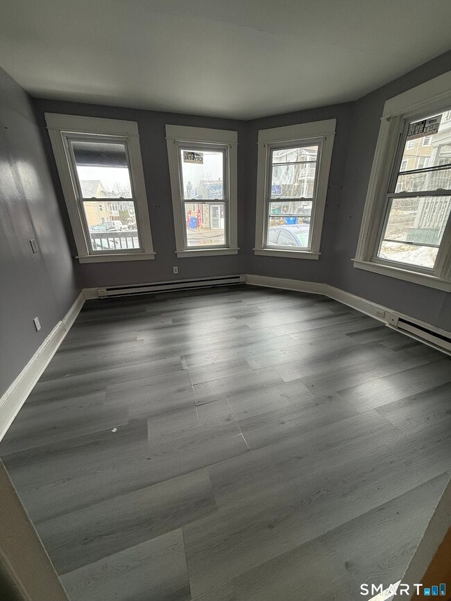 Building Photo - 28 Hill St