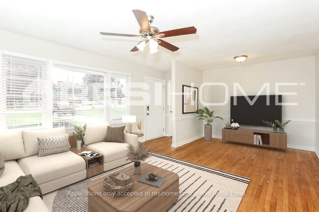 Foto del edificio - 6285 Mt Zion Blvd