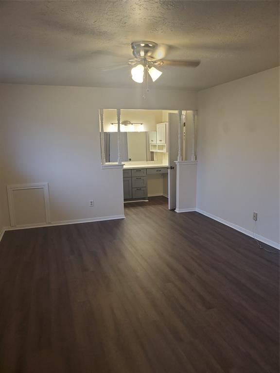 Building Photo - 204 Banyan St