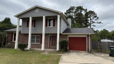 Building Photo - 946 Rim Rd