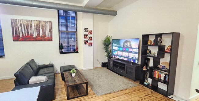 Foto del edificio - 232 PAVONIA Ave