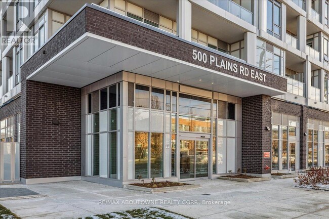 Photo du bâtiment - 500 Plains Rd E