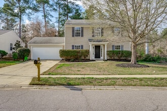 Building Photo - 1021 Aderley Oak Dr