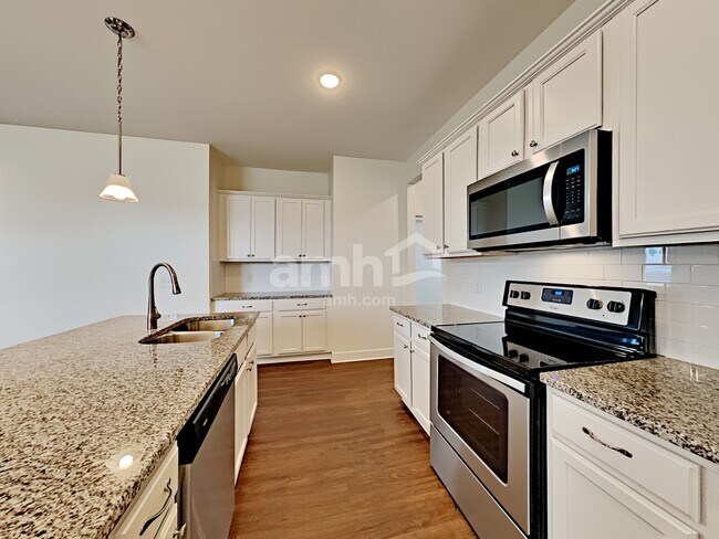 Foto del edificio - 5060 Trailwater Drive