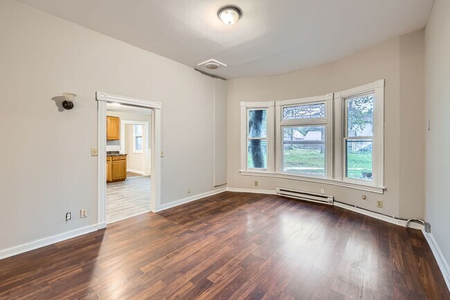Foto del edificio - 568 N Farrington St