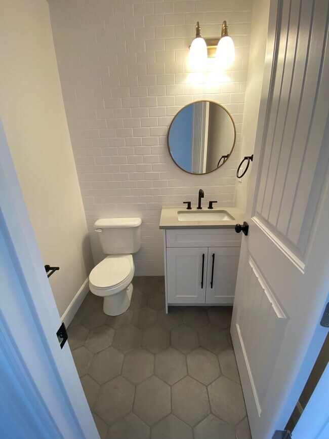 Foto del edificio - Italian Villages | 3-Bedroom Townhome