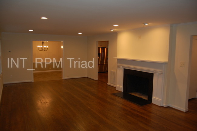 Building Photo - 400 N Holden Road , Greensboro , NC , 27410