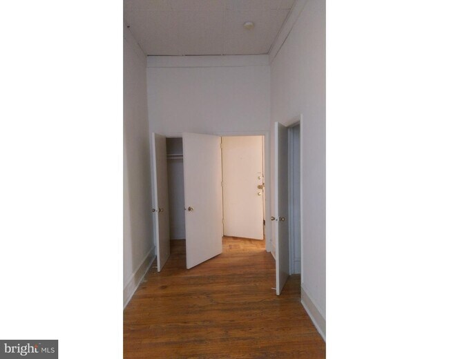 Foto del edificio - 901 Clinton St