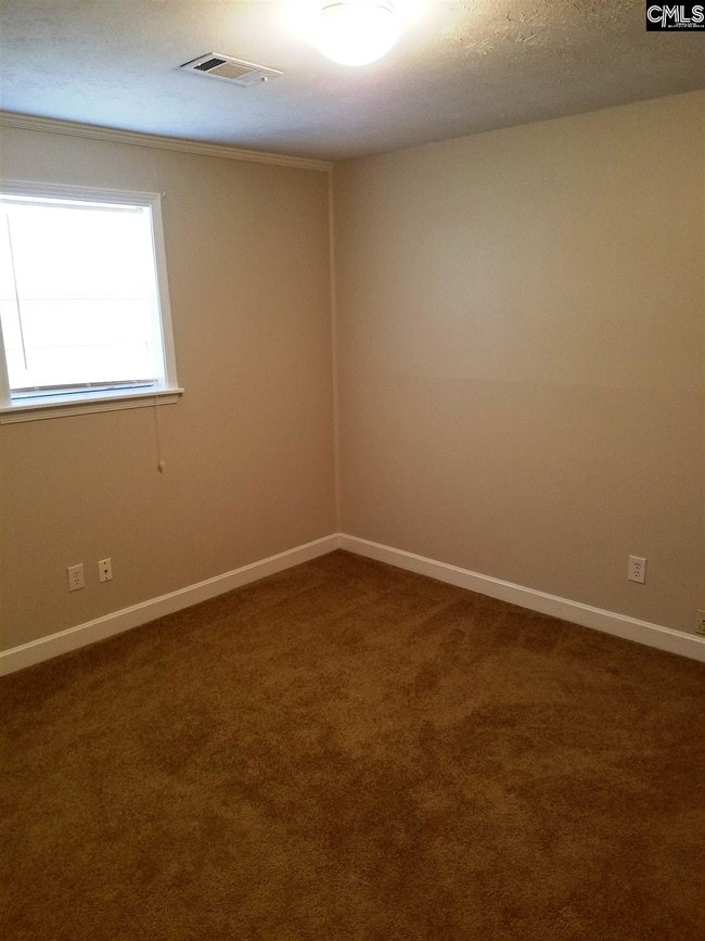Building Photo - 1045 Reynord Cir